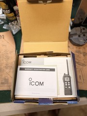 Icom IC-M72 VHF Marine Handheld Transceiver 6W Submersible w/ Charger