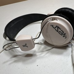 WeSC Wired Over-Ear Headband Headphones 3.5mm Jack Adjustable White/Black