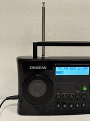 Sangean HDR-16 Portable HD Radio AM/FM Stereo Digital Clock w/OEM Adapter TESTED