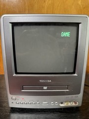 Toshiba MD9DP1 Portable 9-inch AC/DC Power CRT TV DVD Combo With Remote *Read*
