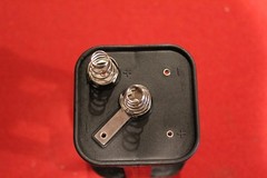 6 VOLT LANTERN BATTERY ADAPTER 4 D CELL DEER FEEDER LITE FISH MILITARY CAR TRUCK
