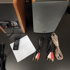 Edifier R1280T Powered 2.0 Bookshelf Speakers Dual RCA inputs Wood Scratch &Dent
