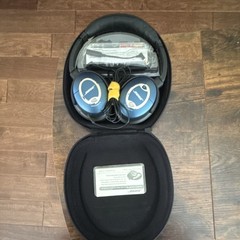 Bose QuietComfort 15 Blue/Black Noise Cancelling Over-Ear Wired w/ Case