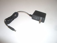 MPJ 34002PS 12VDC 1A WALL POWER SUPPLY AC ADAPTER 2.1mmID 5.5mmOD PLUG MFJ-1312D