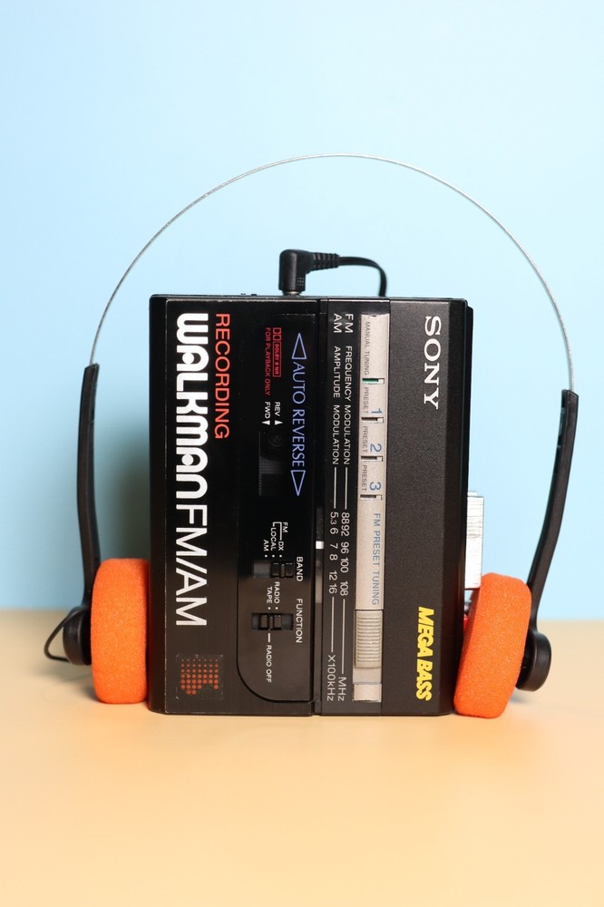 Sony Walkman WM-AF67 Radio Cassette Player Tape/Radio Works Great, NO Recording