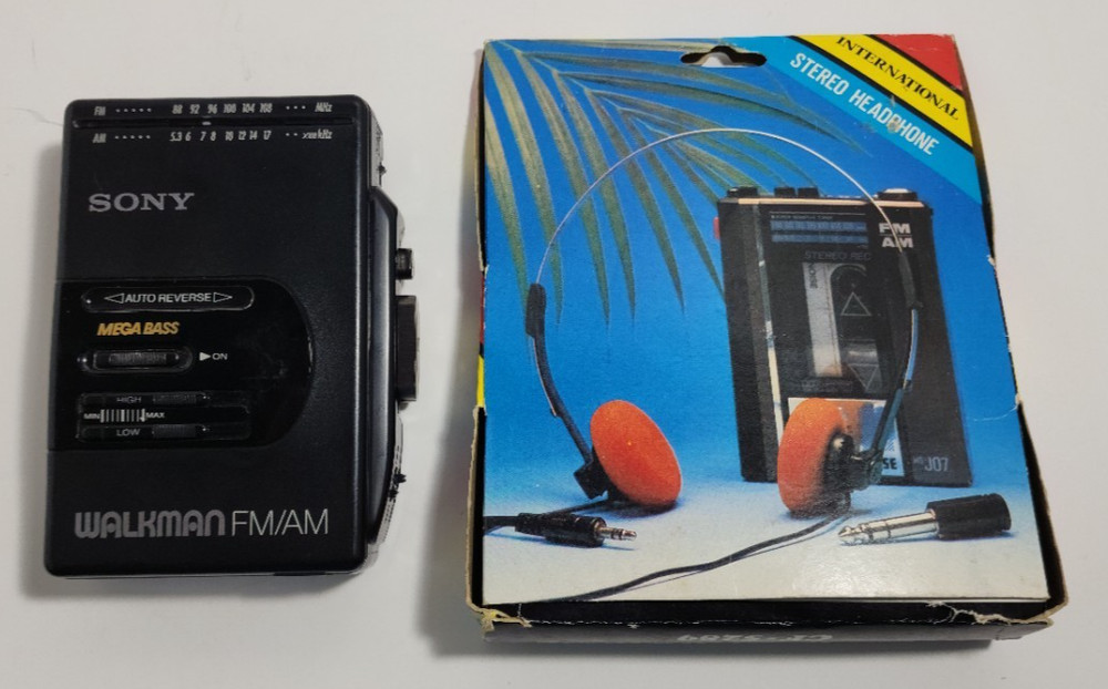 Sony WM-F2065 FM/AM Walkman Cassette Player NEW BELT – WORKING! + NOS Headphones