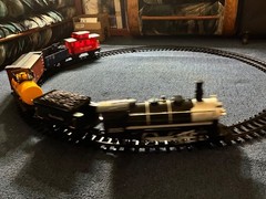 PRE-OWNED 2050 BLACK TRAIN WITH CONTROL REMOTE
