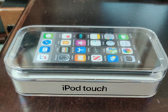 Apple iPod Touch (7th Generation) – Space Gray, 32GB A2178 New (CIB) Unsealed