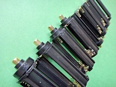 8X 3-AAA Battery Holder Cylindrical Round Circular Case Plastic 18650 Flashlight
