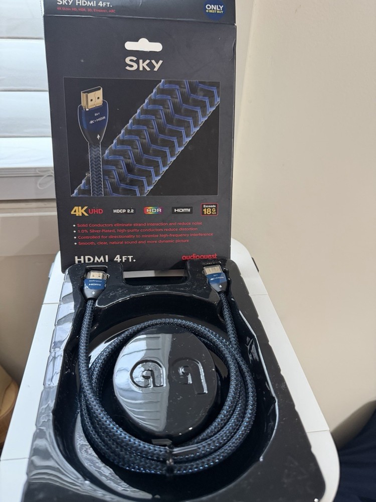 AudioQuest Sky 4K HDR HDMI Cable 4ft Dark Blue Mesh with Gold Tips