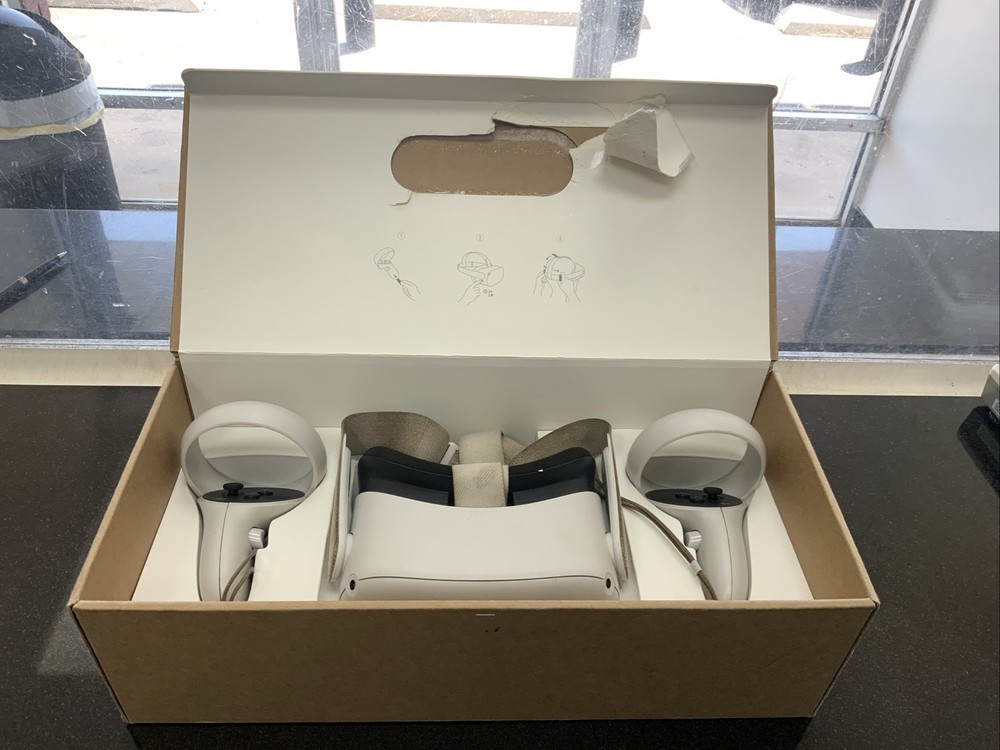 Meta Quest 2 White Standalone VR Headset with Controllers & Original Box
