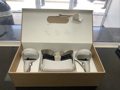 Meta Quest 2 White Standalone VR Headset with Controllers & Original Box