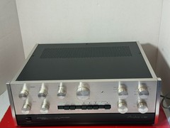Accuphase C-200 Stereo Preamplifier Vintage Audio Control Amp.