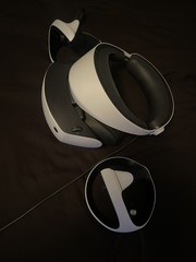 PSVR2 Virtual Reality Gaming Headset and Controller Set Charger Included Used