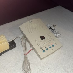AT&T (1725) Deluxe Time/Date Stamp Digital Answering Machine w/ 4-Mailboxes Mint