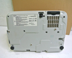 Epson EX30 H283A LCD Projector 223 Lamp Hours. NO REMOTE OR POWER CORD