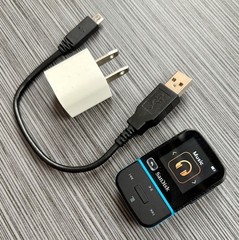 SanDisk Clip Sport Go 32GB MP3 Player with/Cable & Charger – Bundle