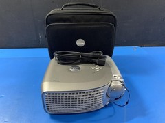 Dell 1201MP DLP Portable Projector 2K Lumens 611 Lamp Hours W/ Travel Case