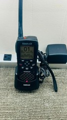 Simrad HH33 Marine VHF/GPS Handheld Radio with Charger Base 1632705
