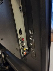 Apex LE1910 LED Gaming TV With Remote