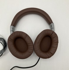 Behringer BH470 Studio Monitoring Headphones