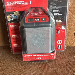 Milwaukee M12 Wireless Jobsite Speaker Bluetooth Red/Black/Silver