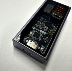 Questyle M15i Portable USB DAC Headphone Amp MFi 3.5mm 4.4mm Hi-Res Box