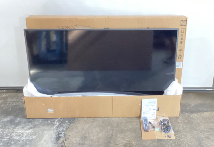 Panasonic 65″ 4K UHD LED Commercial Display w/ Speakers – 400 nits (TH-65CQ2U)