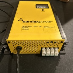 Samlex Power SEC1215UL 24V 15A Automatic Battery Charger