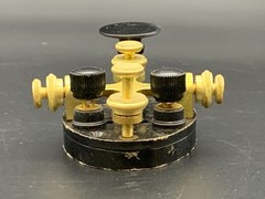 WWII Era CMH 26012 A U.S. NAVY Military Telegraph Key Brass (17)