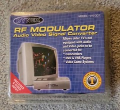 Dynex WS-007 RF Modulator Audio Video Converter NEW Channel 3/4