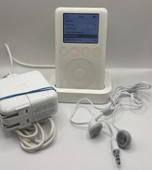 Apple iPod Classic 3rd Generation A1040 40GB Music Player Tested Works READ