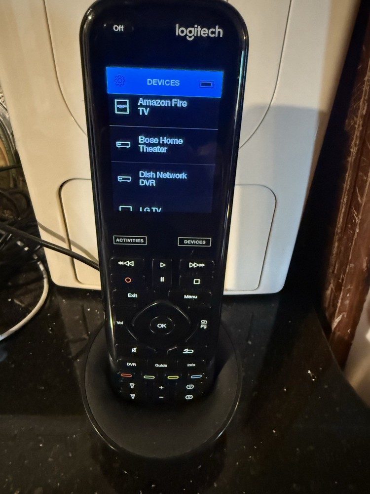 Logitech Harmony Elite Universal Remote Control w/Charging Dock N-R0010 No Hub