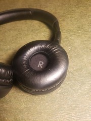JBL Tune 510BT Wireless Bluetooth Headphones Mic Foldable Black Works Good