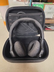 JBL Under Armour Black Wired On-Ear Headphones Adjustable Headband w/Case