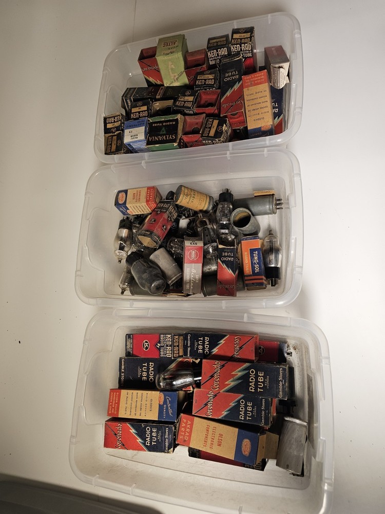 Large Lot Of Vacuume Tubes Radio Tubes
