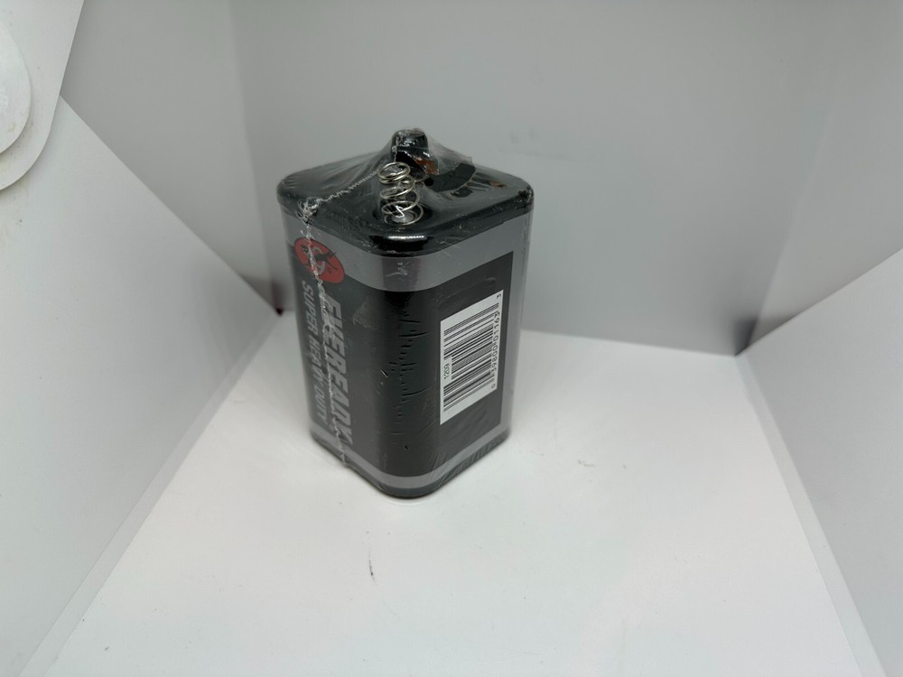 EVEREADY 6V Battery, Super Heavy Duty 6 Volt Battery, 1 Count