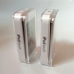 New Apple iPod Touch 7th Generation 256GB Silver MP3 – Sealed Retail box – Gift