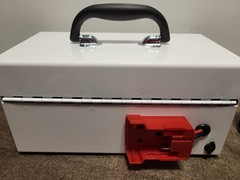 NEW Mini Toolbox Bluetooth Speaker. Runs off AC/DC OR power tool battery.