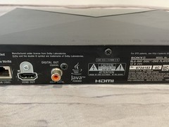 Sony BDP-S3200 Blu-Ray DVD Player HDMI W/ Power Cord & Remote Fully Tested WIFI