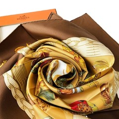 Hermes Silk Scarf Couvee d’Herme Beige Brown Multi Color 90cm x 90cm Brand