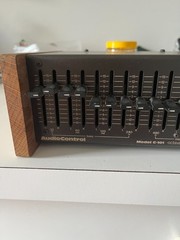 AUDIO CONTROL C-101 GRAPHIC EQUALIZER