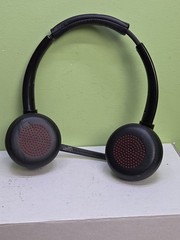 Plantronics W82201 Stereo Bluetooth Wireless Headset w/ Charging stand W8200B