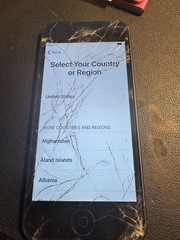 Apple iPod Touch 6th Generation Space Gray 16GB BROKEN SEE DESCRIPTION