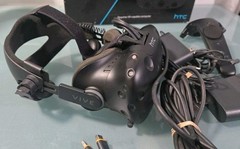HTC Vive VR Headset w/ Link Box And Cables & Original Box Tested & Working