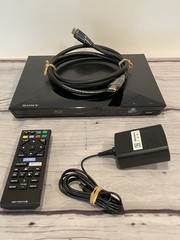 Sony BDP-S3200 Blu-Ray DVD Player HDMI W/ Power Cord & Remote Fully Tested WIFI