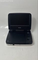 Philips Model PET702/37 White Black Portable DVD Player Not Tested