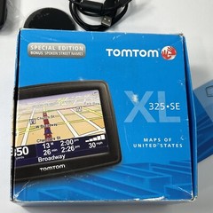 TomTom XL 325 SE GPS USA Special Edition Spoken Street Name Incomplete READ
