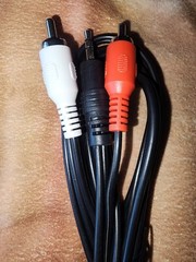 3.5mm AUDIO CABLE AUX 3.5 mm to Dual RCA Stereo 3FT