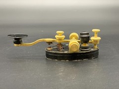 WWII Era CMH 26012 A U.S. NAVY Military Telegraph Key Brass (17)